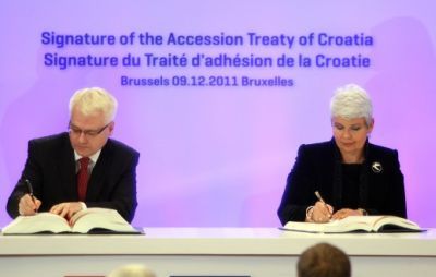Hrvatska potpisala Ugovor o pristupanju EU: Promatrač koji se »vraća kući«